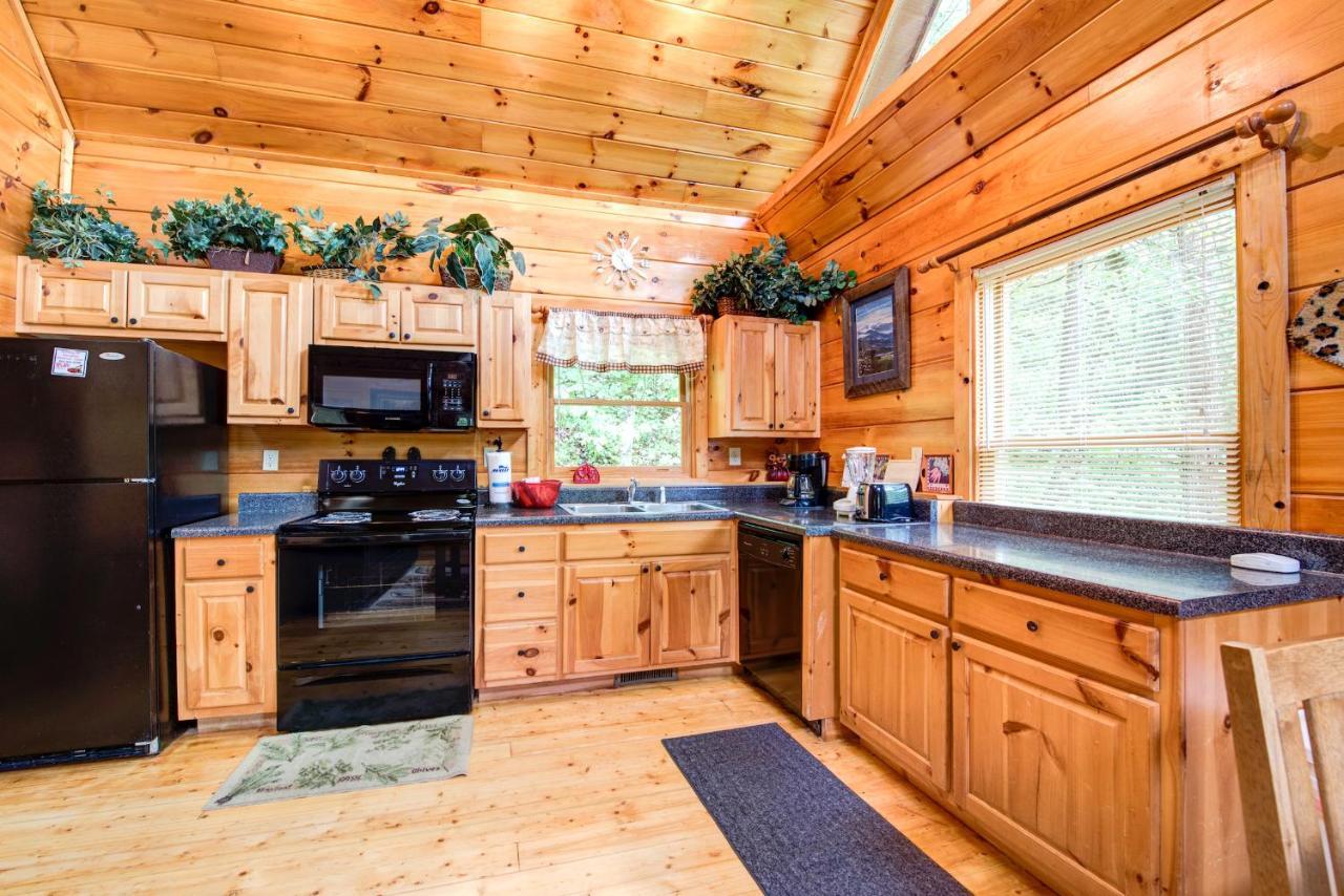 Cabin Of Dreams, 3 Bedroom Water View, Wifi, Hot Tub, Pool Table, Sleep 8 塞维尔维尔 外观 照片