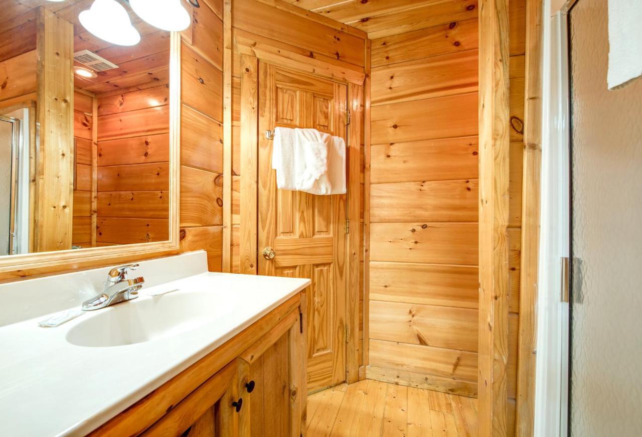 Cabin Of Dreams, 3 Bedroom Water View, Wifi, Hot Tub, Pool Table, Sleep 8 塞维尔维尔 外观 照片